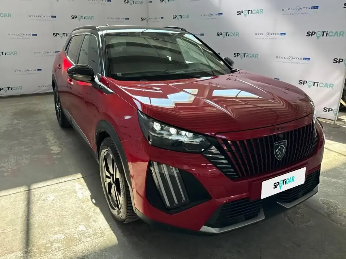 Usata Peugeot 2008 GT 131 CV (96 kW) 2024 Rosso SUV