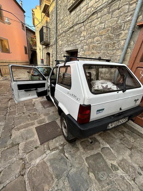 Bianco Usata 1994 Fiat Panda 4x4 Trekking Due volumi | 5000 € - Immagine 1/4