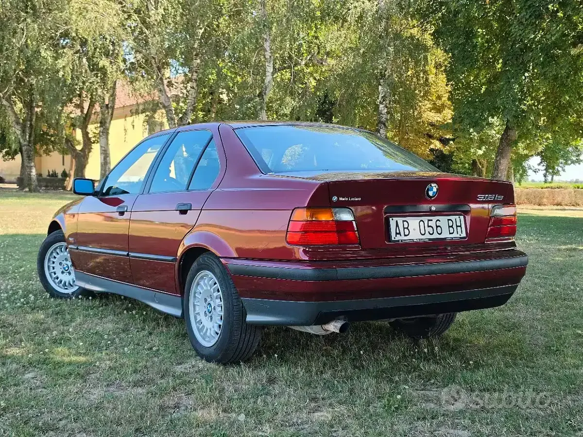 Usata BMW 318 Efficient Dynamics 140 CV (102 kW) 1994 Rosso Berlina