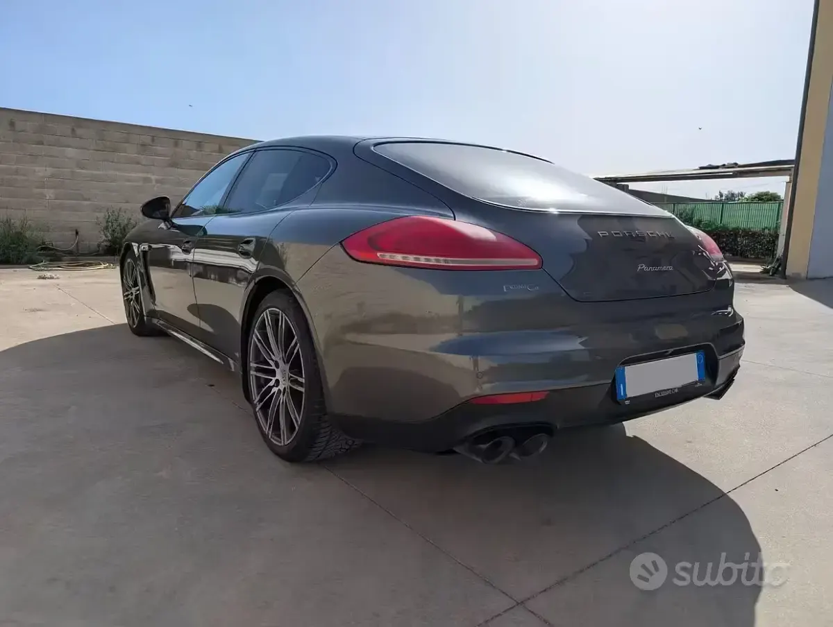 Usata Porsche Panamera Platinum Edition 250 CV (183 kW) 2014 Grigio Utilitaria