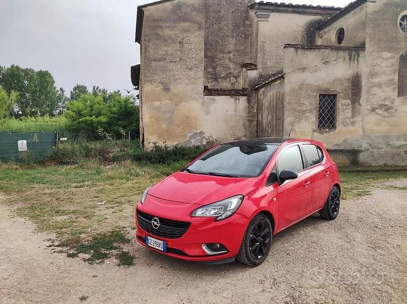 Usata Opel Corsa 90 CV (66 kW) 2015 Rosso Utilitaria