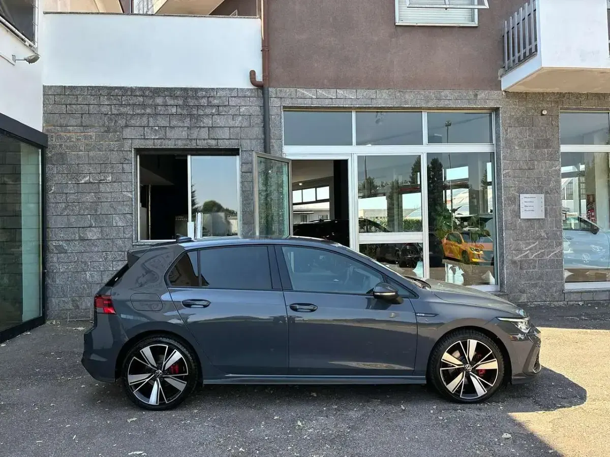 Usata VW Golf VIII GTD 200 CV (147 kW) 2022 Grigio Berlina