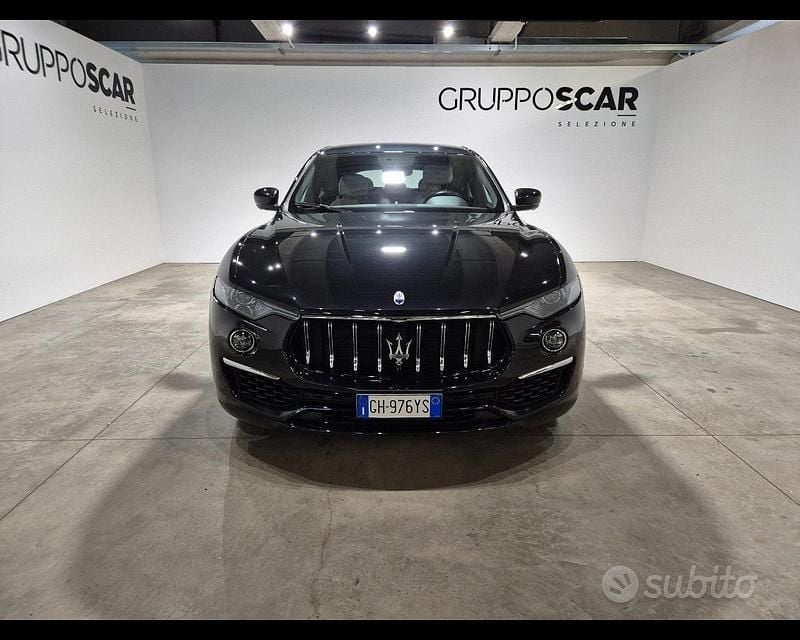 Usata Maserati Levante 330 CV (242 kW) 2022 Nero SUV
