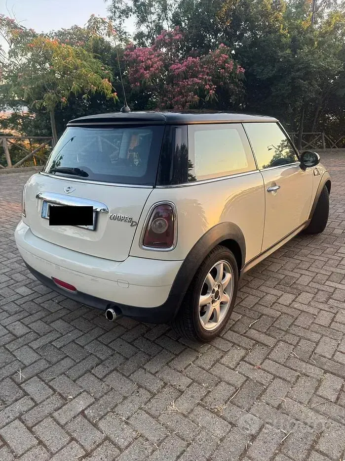 Usata Mini Cooper 109 CV (80 kW) 2008 Beige Utilitaria