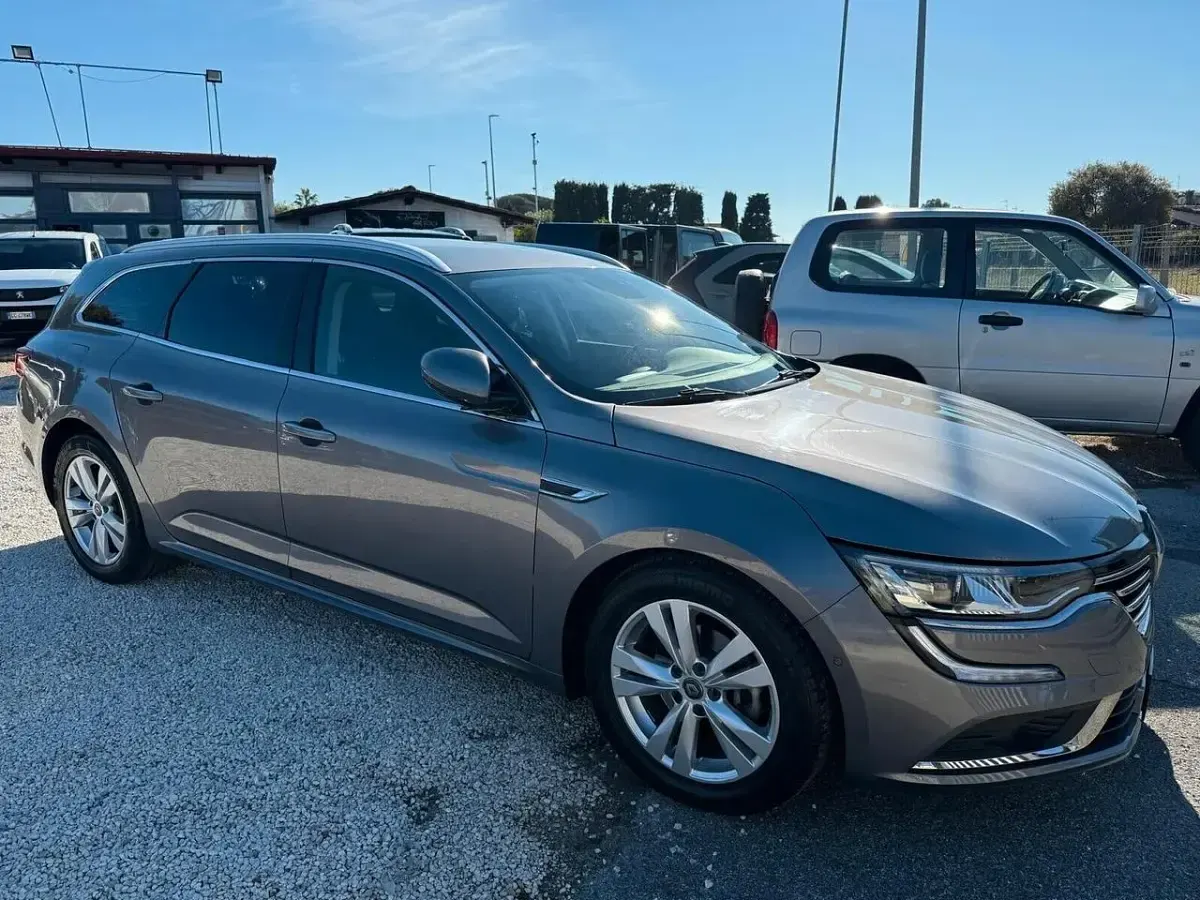 Usata Renault Talisman Business 120 CV (88 kW) 2019 Grigio Station wagon