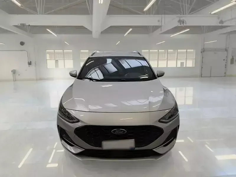Usata Ford Focus ST 116 CV (85 kW) 2023 Grigio Station wagon