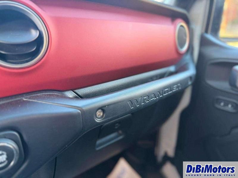 Usata Jeep Wrangler Rubicon 200 CV (147 kW) 2020 Bianco SUV