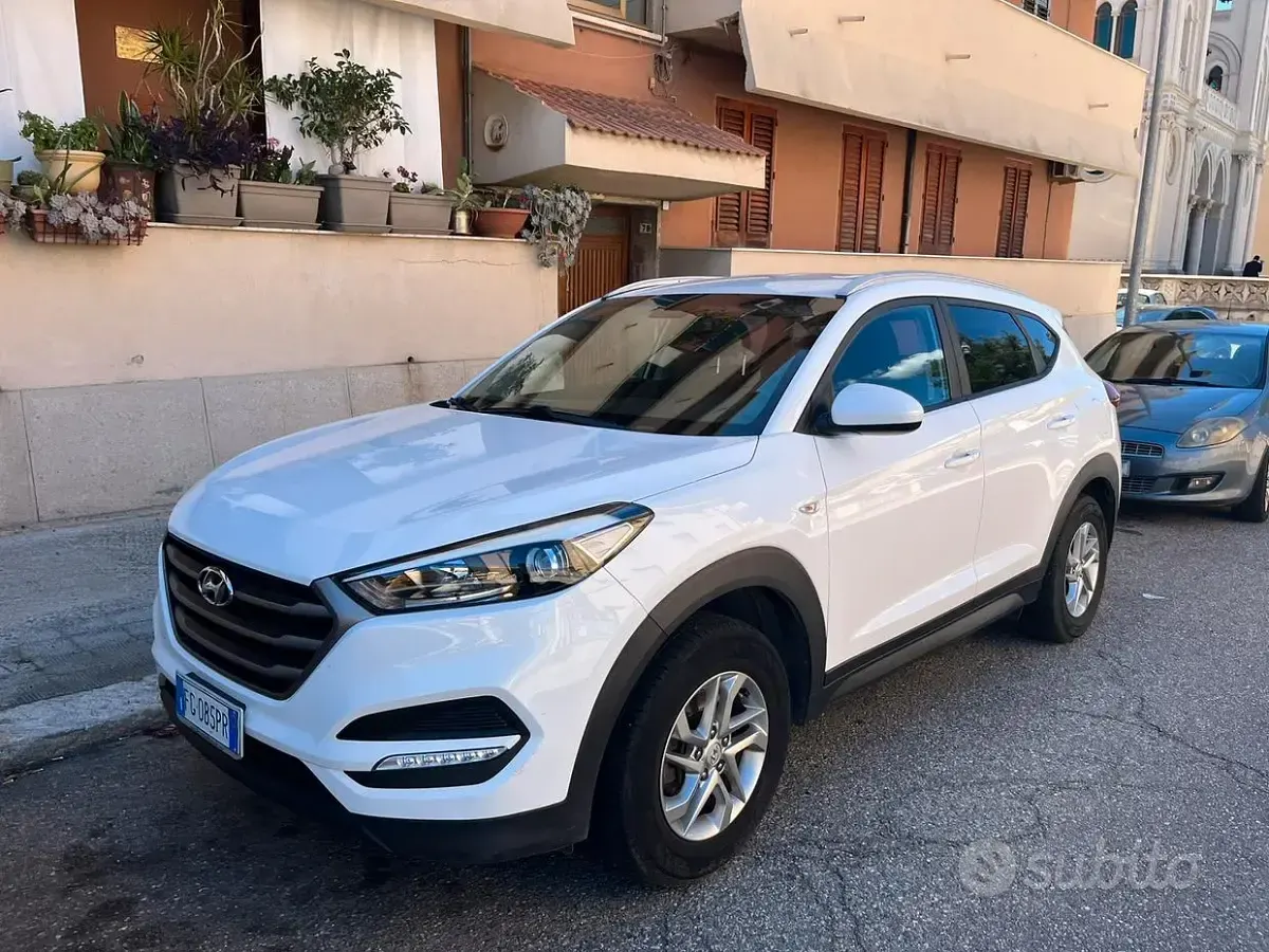Usata Hyundai Tucson 116 CV (85 kW) 2017 Bianco SUV