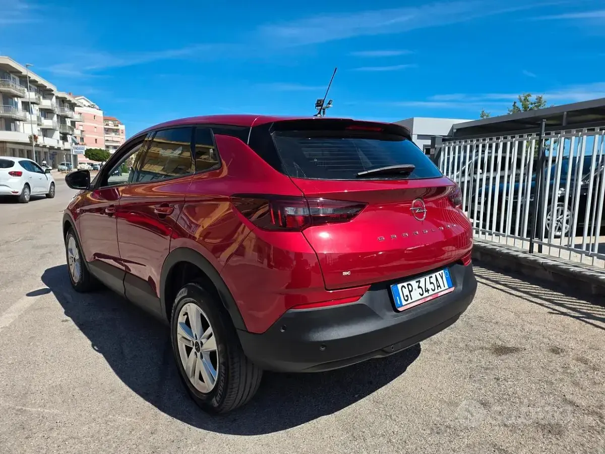 Usata Opel Grandland X Business 131 CV (96 kW) 2023 Rosso SUV
