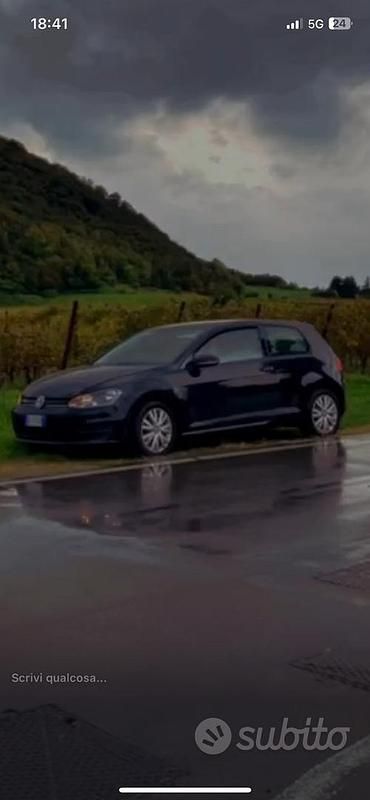 Nero Usata 2013 VW Golf Tre volumi | 3500 € (Super prezzo) - Immagine 1/4