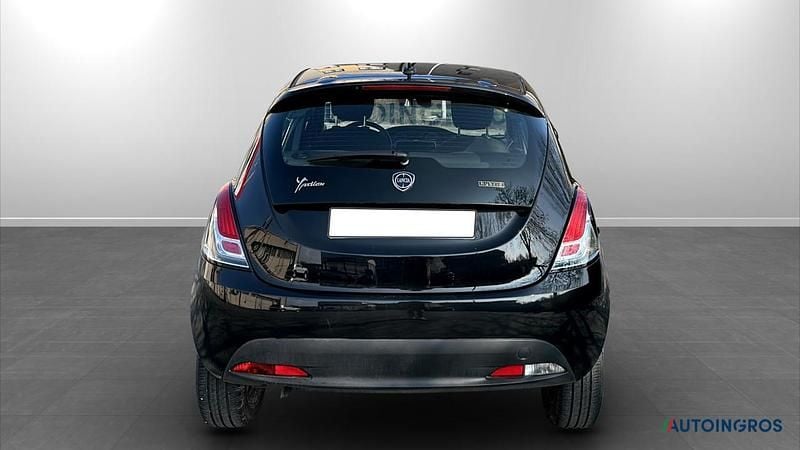 Usata Lancia Ypsilon Silver 69 CV (50 kW) 2022 Nero Utilitaria