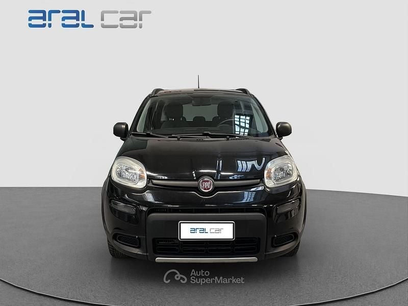 Usata Fiat Panda 4x4 S 84 CV (61 kW) 2019 Nero Utilitaria