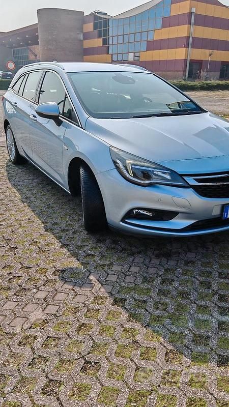 Usata Opel Astra Business 110 CV (80 kW) 2018 Grigio Station wagon