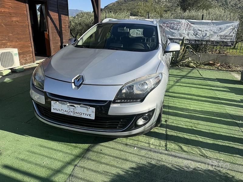 Usata Renault Mégane GrandTour 110 CV (80 kW) 2013 Grigio Station wagon