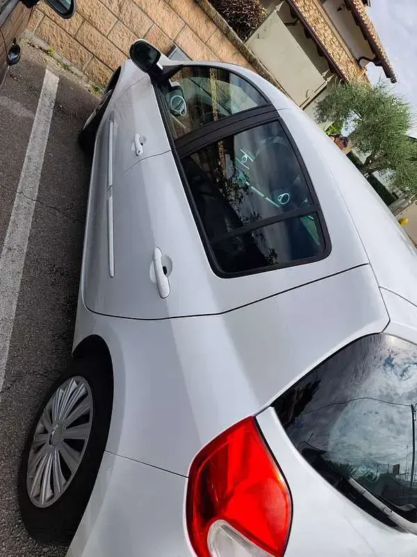 Usata Renault Clio IV 95 CV (69 kW) 2012 Bianco Berlina