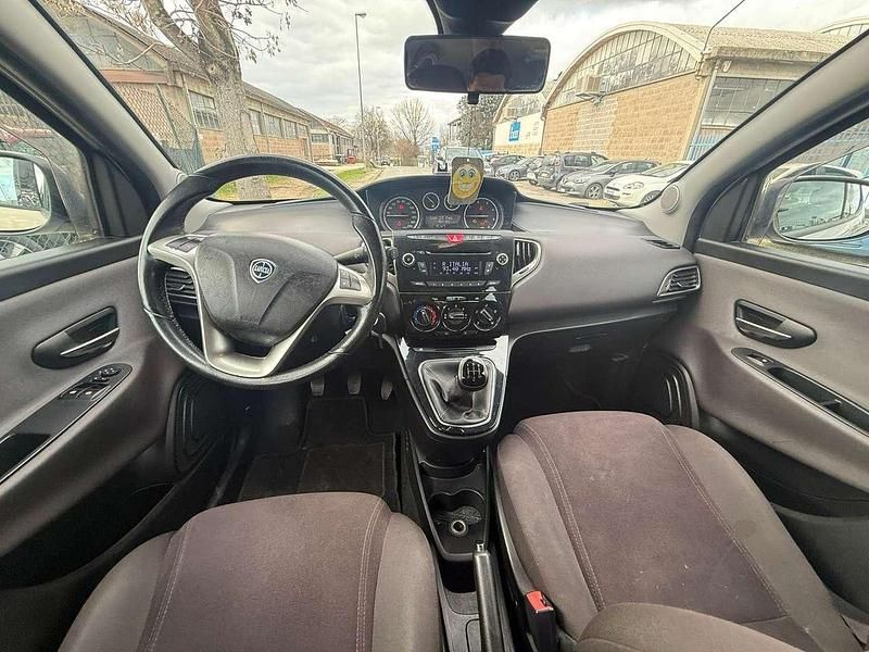 Usata Lancia Ypsilon S 95 CV (69 kW) 2014 Bronzo Utilitaria