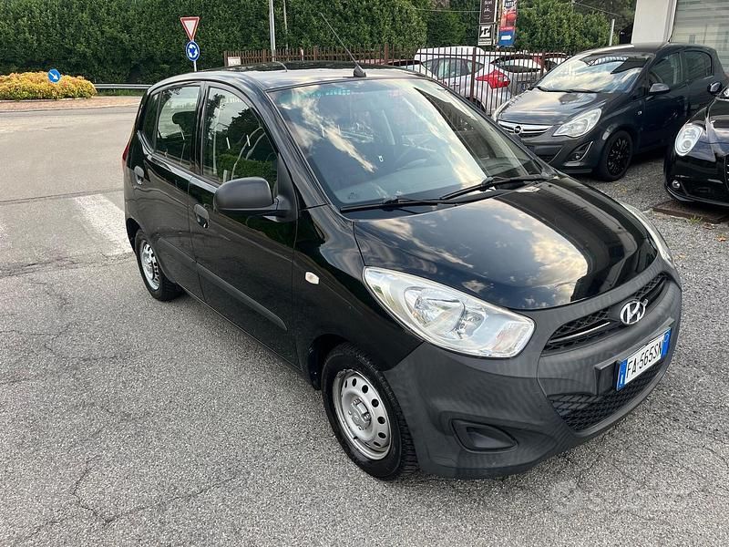 Usata Hyundai i10 69 CV (50 kW) 2012 Nero Utilitaria