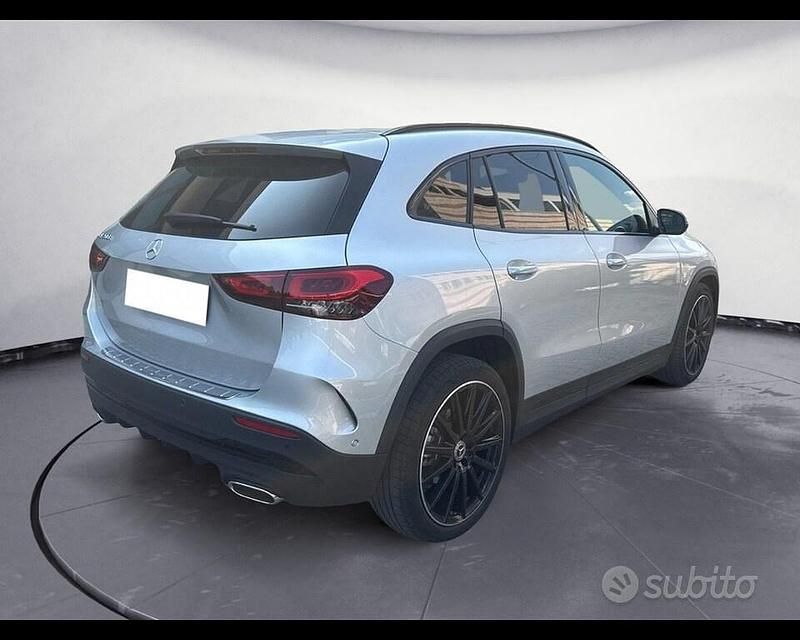 Brugt Mercedes GLA200 Premium 150 HK (110 kW) 2023 Sølv SUV