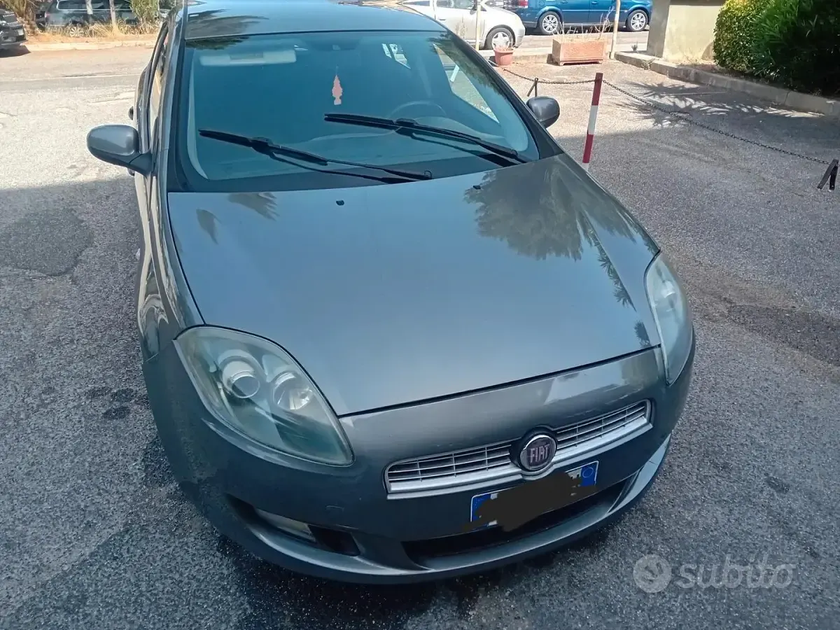 Usata Fiat Bravo 105 CV (77 kW) 2010 Grigio Utilitaria
