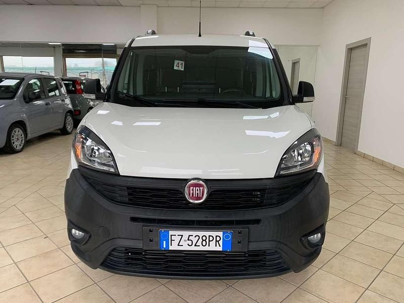 Usata Fiat Doblò 120 CV (88 kW) 2019 Bianco Monovolume