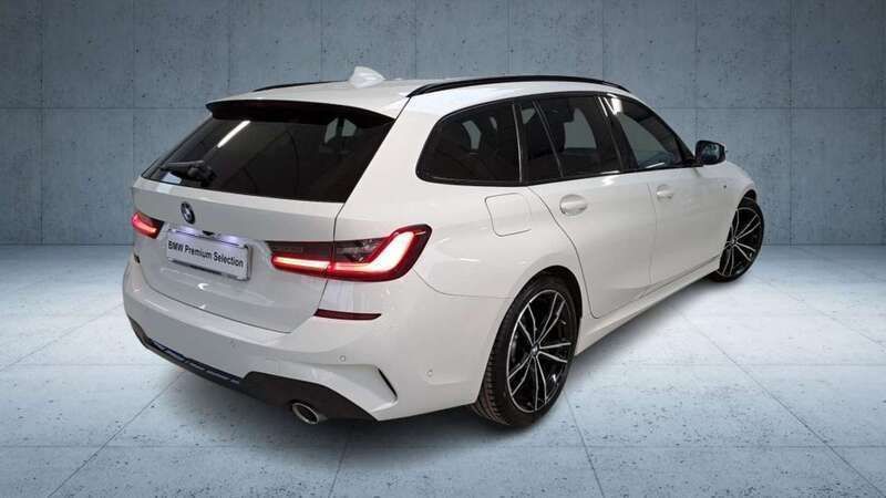 Usata BMW 320e M Sport 190 CV (139 kW) 2021 Bianco / pastello Station wagon
