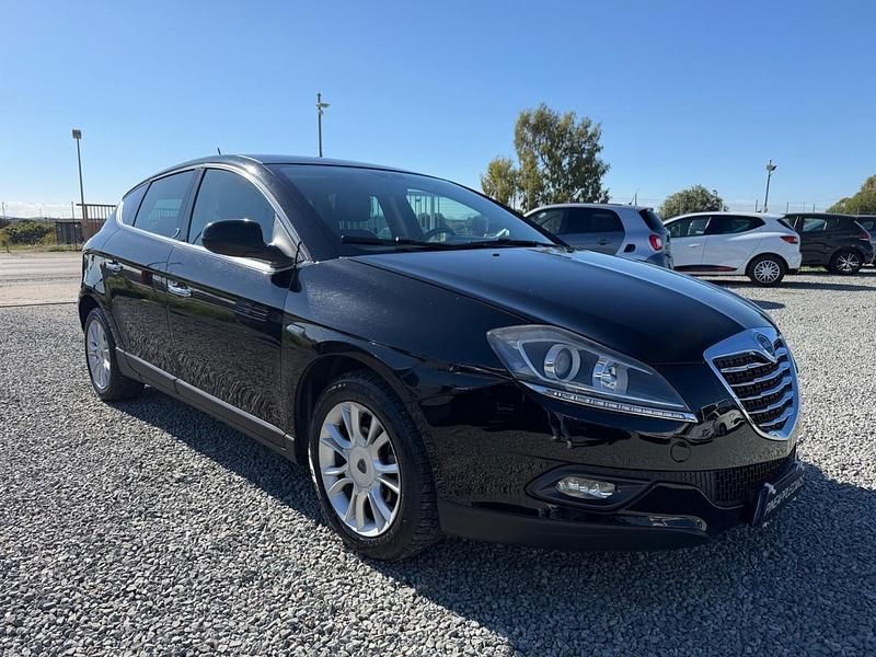 Nero Usata 2012 Lancia Delta Due volumi | 3950 € (Buon prezzo) - Immagine 1/4