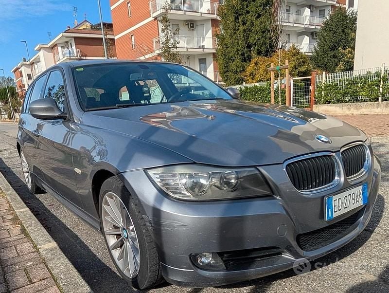 Usata BMW 320 184 CV (135 kW) 2010 Grigio Berlina