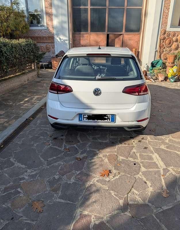 Usata VW Golf VII Trendline 131 CV (96 kW) 2019 Berlina