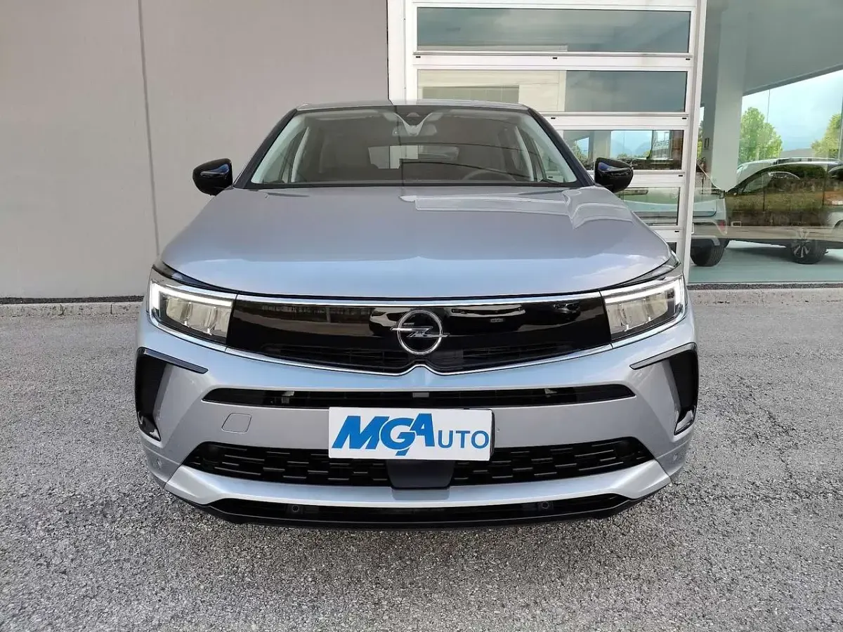 Usata Opel Grandland X Business Elegance 131 CV (96 kW) 2023 Grigio SUV