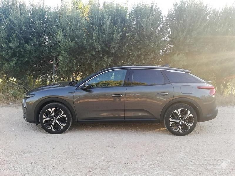 Usata Citroën C5 X Feel 130 CV (95 kW) 2023 Verde Station wagon