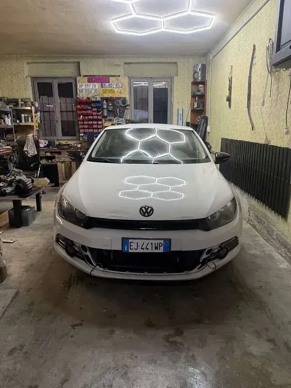 Usata VW Scirocco 122 CV (89 kW) 2011 Bianco Coupé