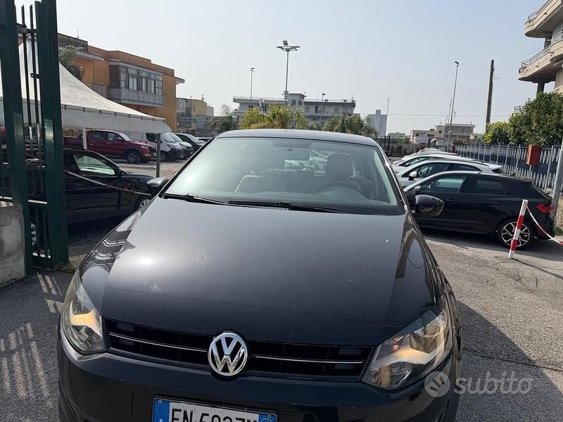 Usata VW Polo Trendline 74 CV (54 kW) 2012 Nero Utilitaria
