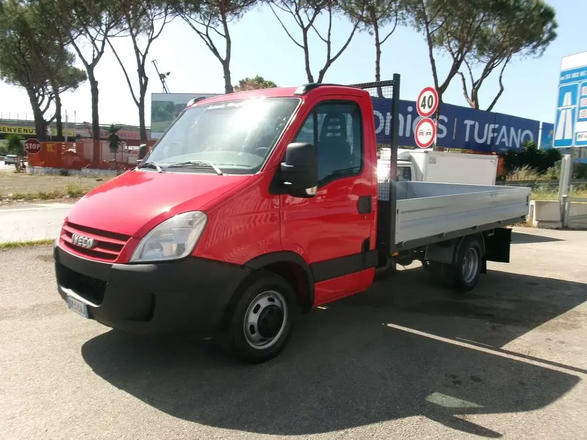 Usata Iveco Daily 145 CV (106 kW) 2007 Rosso
