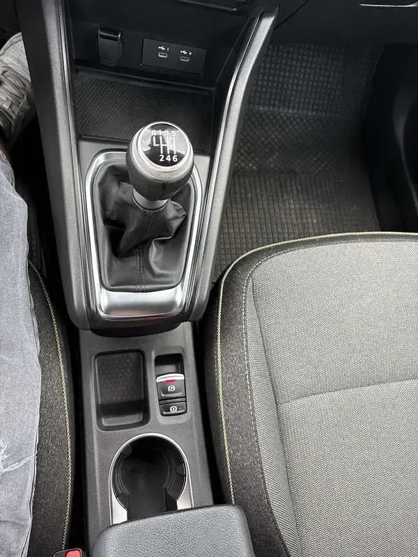 Usata Renault Captur Techno 101 CV (74 kW) 2024 SUV