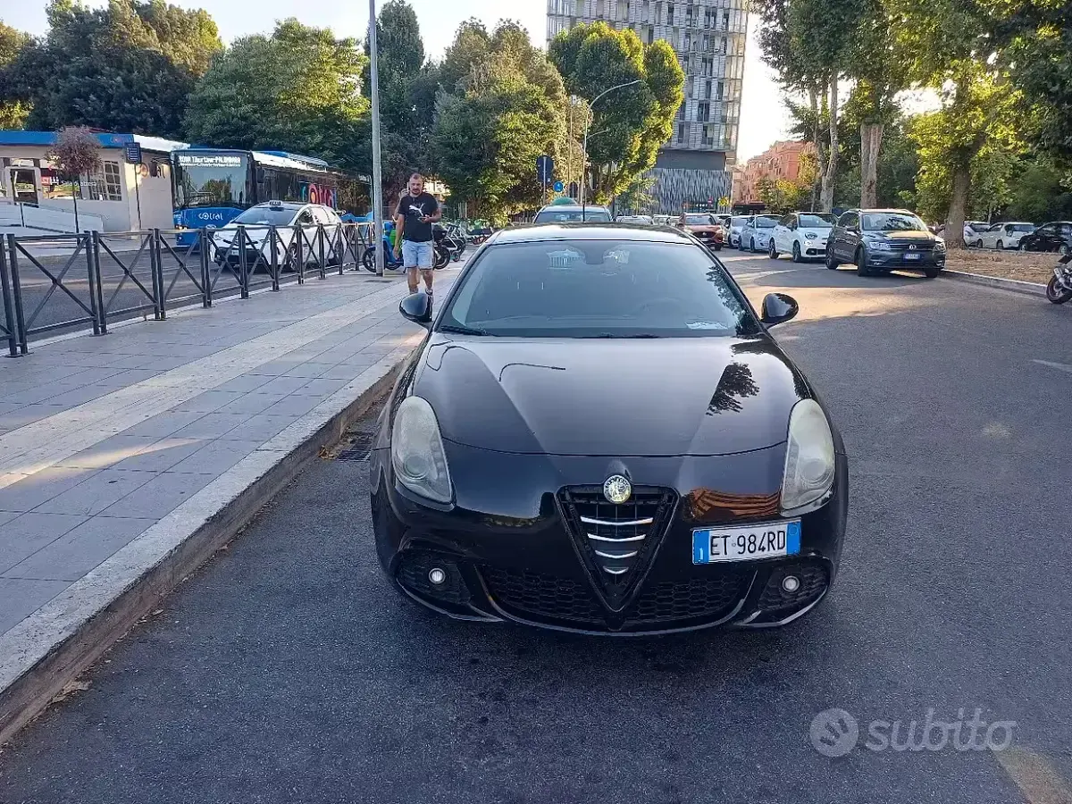 Usata Alfa Romeo Giulietta 105 CV (77 kW) 2014 Utilitaria