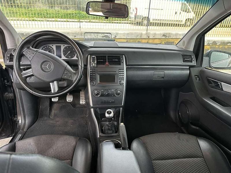 Usata Mercedes B180 116 CV (85 kW) 2010 Monovolume