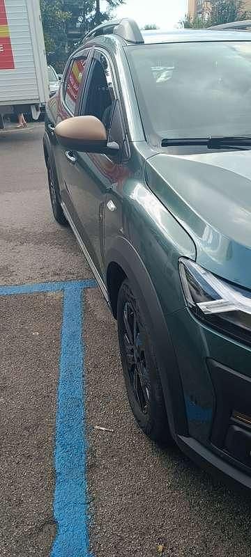 Usata Dacia Sandero Extreme 101 CV (74 kW) 2024 Verde Berlina