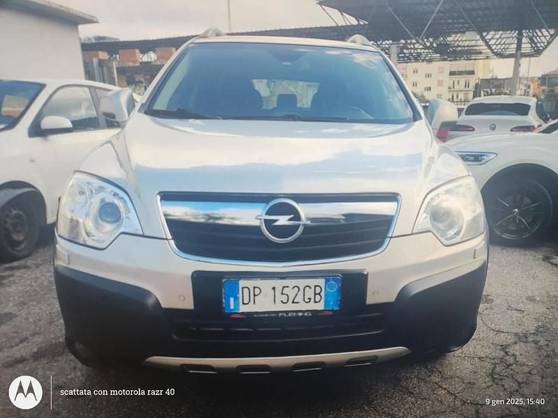 Argento Usata 2009 Opel Antara Cosmo SUV | 3900 € (Ottimo prezzo) - Immagine 1/4