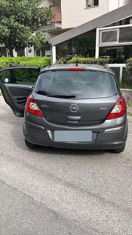 Usata Opel Corsa 95 CV (69 kW) 2014 Grigio Utilitaria