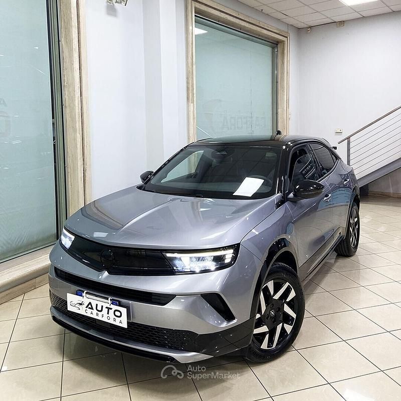 Usata Opel Mokka Edition 131 CV (96 kW) 2025 Argento SUV