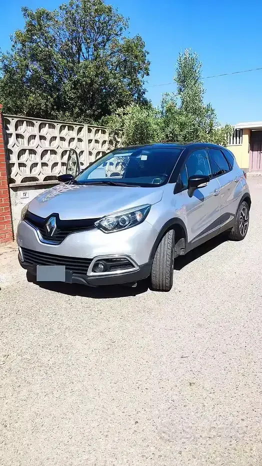 Usata Renault Captur 90 CV (66 kW) 2014 Grigio SUV