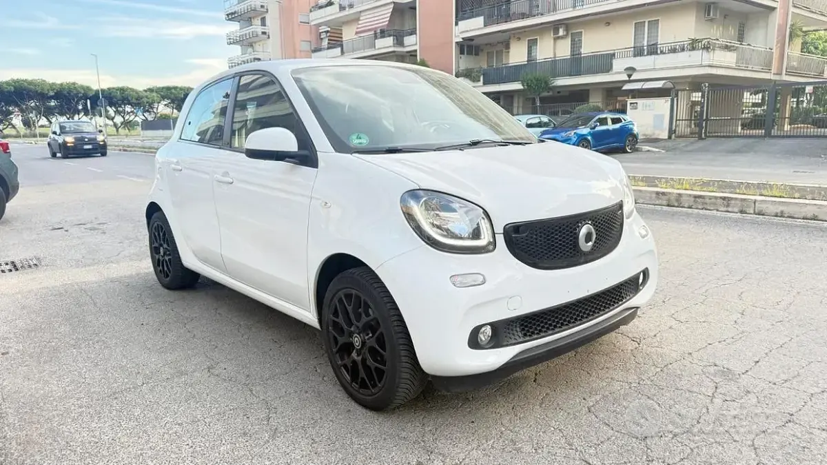 Usata Smart ForFour Passion 71 CV (52 kW) 2019 Bianco Utilitaria