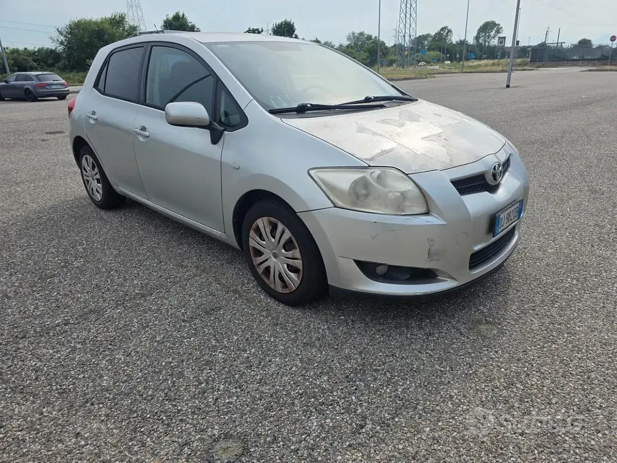 Usata Toyota Auris Sol 90 CV (66 kW) 2007 Grigio Utilitaria