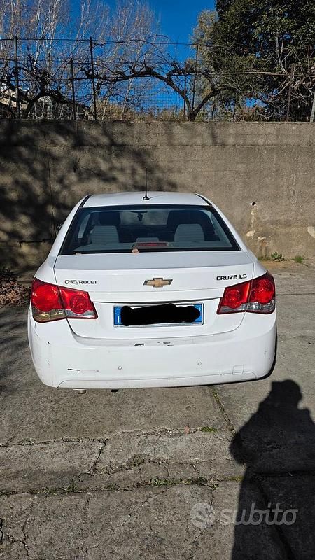 Usata Chevrolet Cruze 109 CV (80 kW) 2009 Bianco Berlina