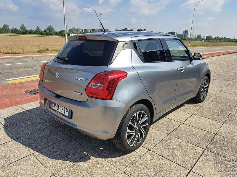 Usata Suzuki Swift 83 CV (61 kW) 2023 Grigio medio Utilitaria