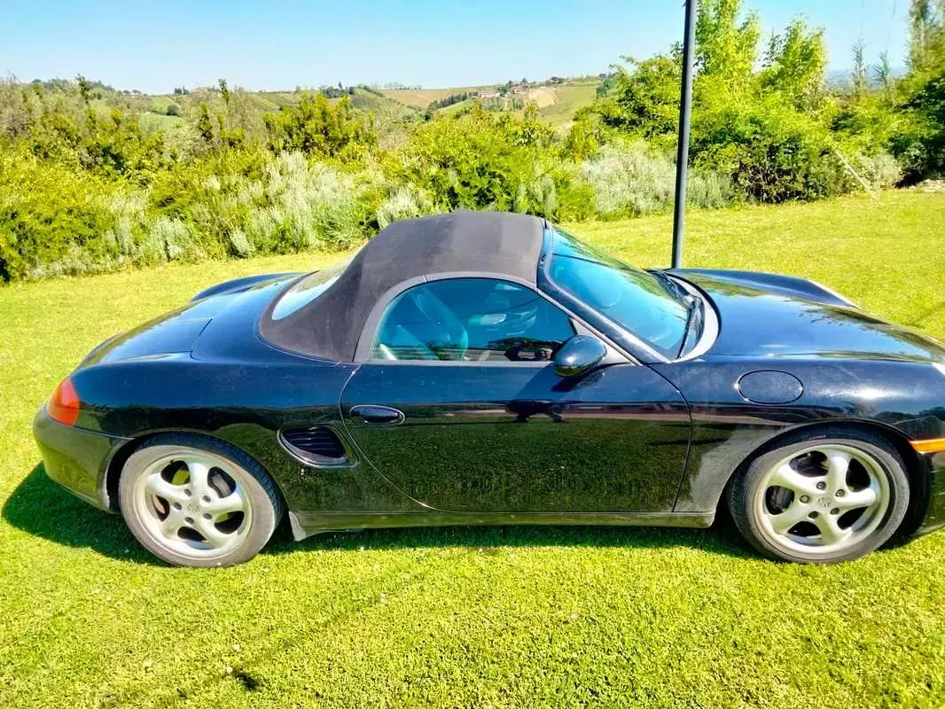 Usata Porsche 986 Boxster 204 CV (150 kW) 1999 Nero Cabrio
