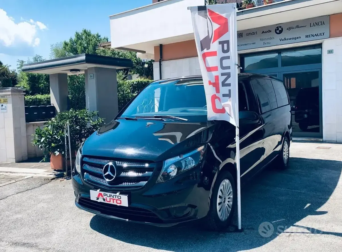 Usata Mercedes Vito 136 CV (100 kW) 2021 Nero Furgone