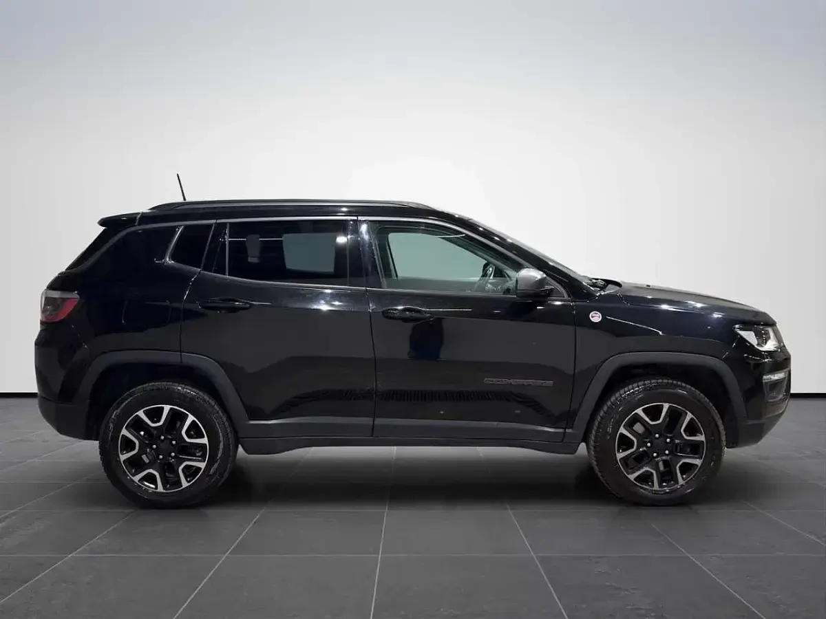 Usata Jeep Compass Trailhawk 170 CV (125 kW) 2019 Nero SUV