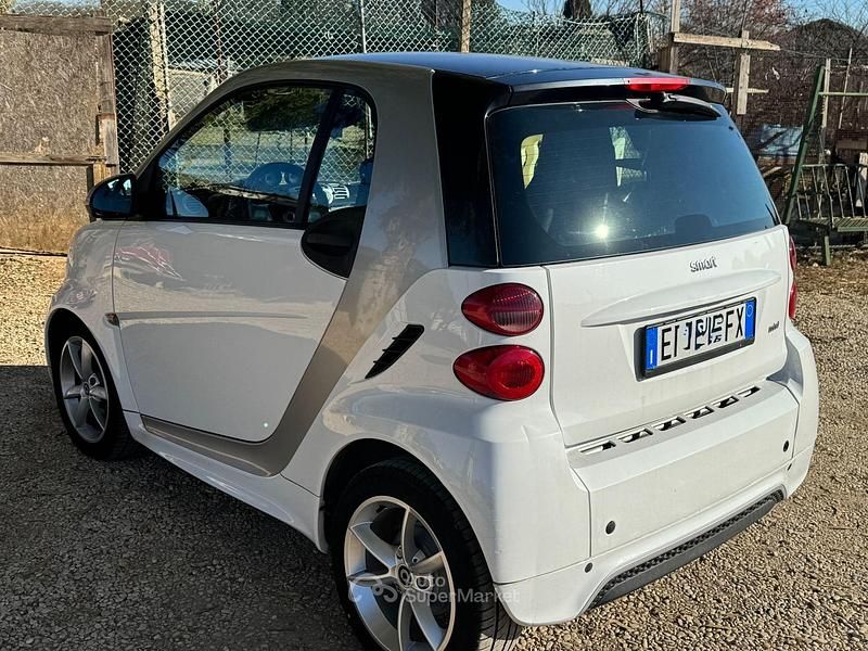 Usata Smart ForTwo Coupé Pulse 71 CV (52 kW) 2014 Bianco Coupé