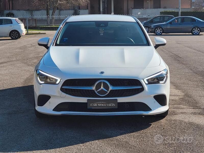 Usata Mercedes CLA200 Shooting Brake 150 CV (110 kW) 2022 Bianco Station wagon